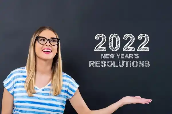 Smiling-New-Years-Resolutions-2022