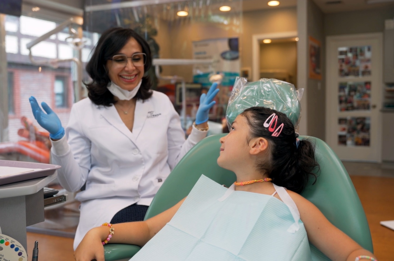 Our orthodontist, Dr. Gellerman, discusses the Gellerman Method with a patient.